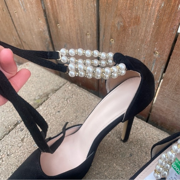 Women’s Black Suede Pointed Toe Stiletto Heel Pearl Bead Straps Shoe Size 39 - Picture 3 of 10